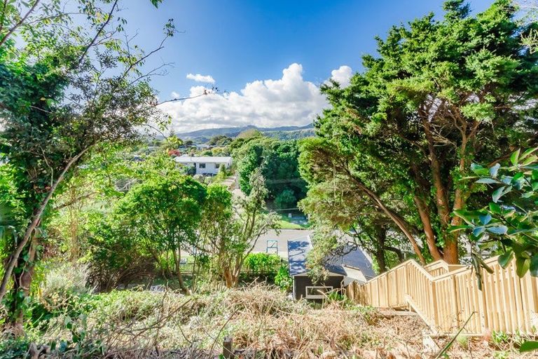 Photo of property in 67 Renown Road, Raumati South, Paraparaumu, 5032
