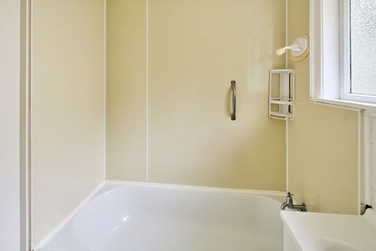 Photo of property in 14 Boyd Grove, Naenae, Lower Hutt, 5011