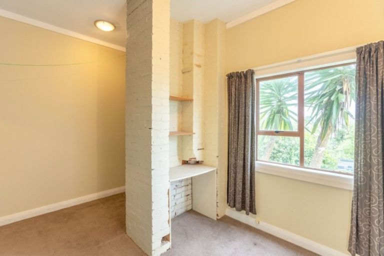 Photo of property in 19 Moffitt Street, Vogeltown, Wellington, 6021