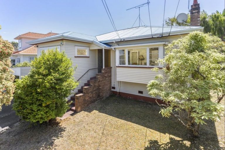 Photo of property in 16 Riddell Road, Glendowie, Auckland, 1071