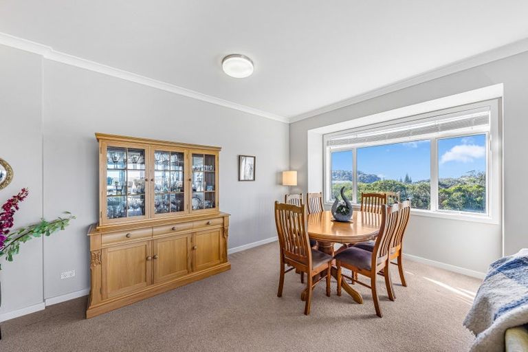 Photo of property in 72 Landmark Terrace, Orewa, 0931