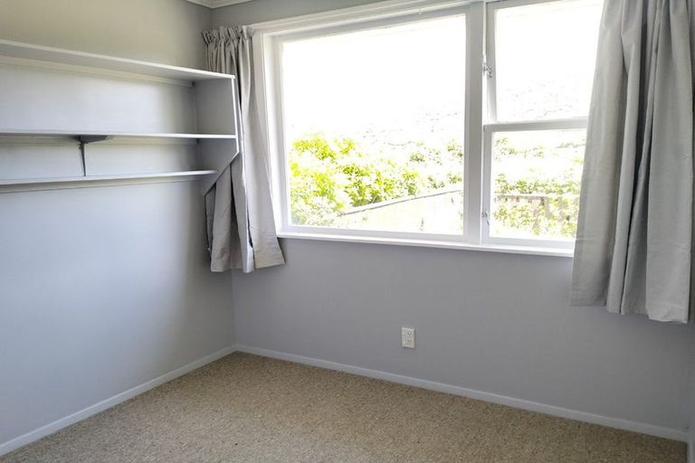 Photo of property in 15 Manor Drive, Stokes Valley, Lower Hutt, 5019