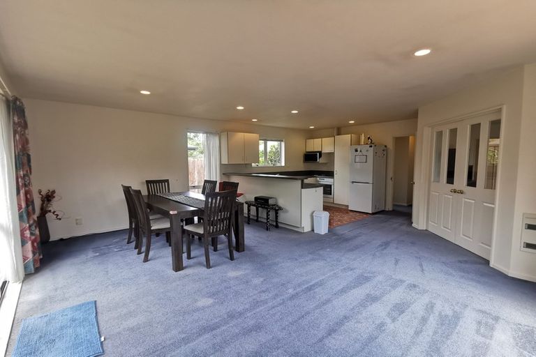 Photo of property in 4 Rosefield Lane, Northcote, Christchurch, 8052