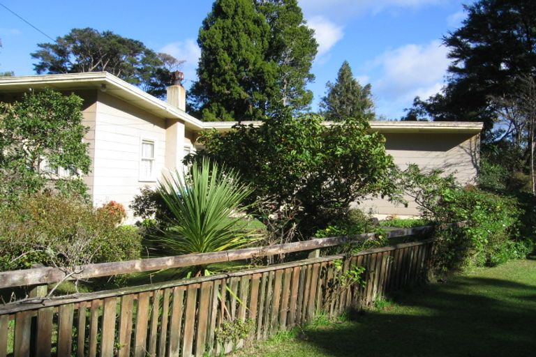 Photo of property in 29 Victory Road, Laingholm, Auckland, 0604