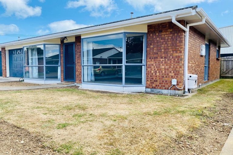Photo of property in 2/49 Sackville Street, Fitzroy, New Plymouth, 4312