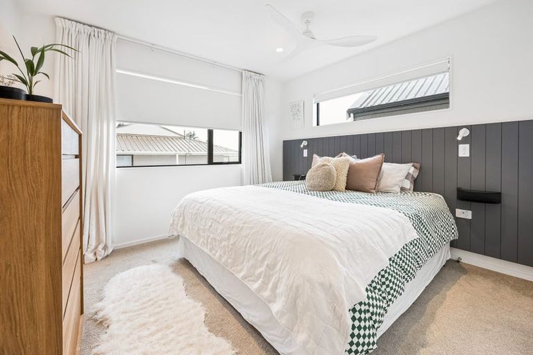 Photo of property in 14b Kelwyn Road, Kelston, Auckland, 0602