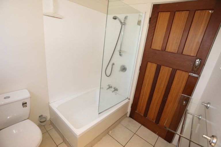 Photo of property in 184 Springfield Road, St Albans, Christchurch, 8014