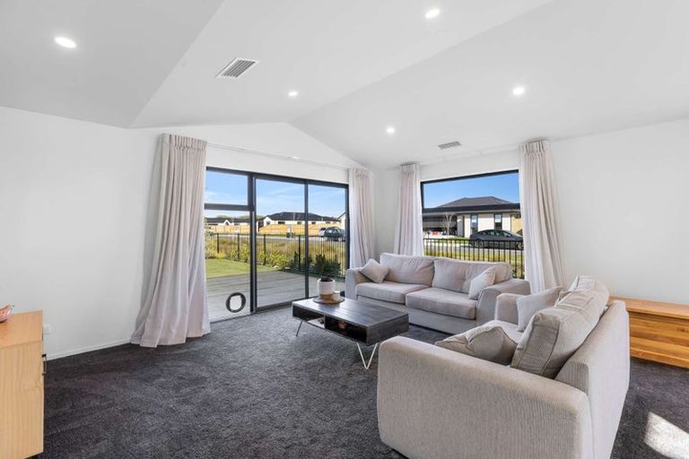 Photo of property in 11 Ellmers Street, Woodend, 7610