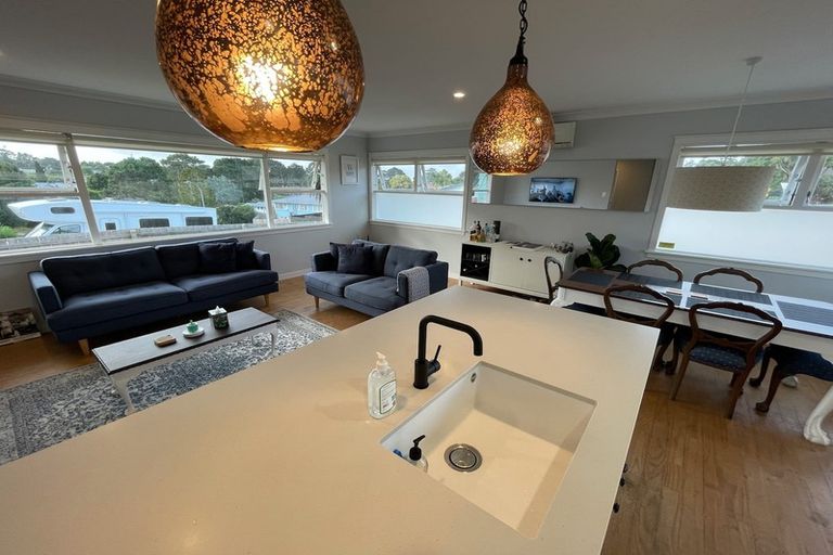 Photo of property in 20 Glendene Avenue, Glendene, Auckland, 0602