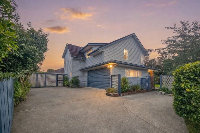 Photo of property in 1 Hadleigh Court, Paraparaumu, 5032