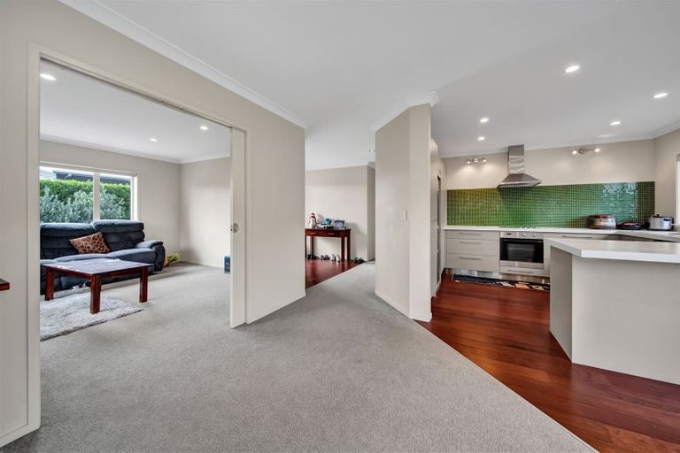 Photo of property in 8 Dolphin Parade, Bell Block, New Plymouth, 4312