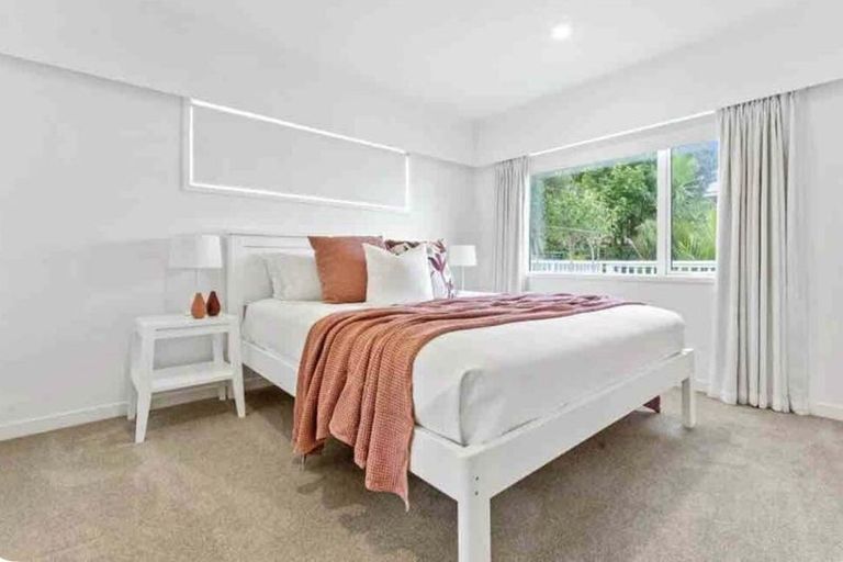 Photo of property in 24 Otakau Road, Milford, Auckland, 0620