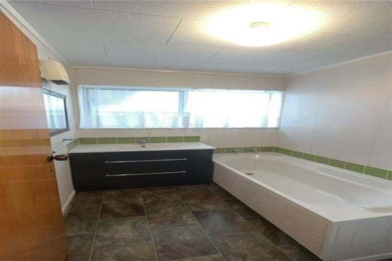 Photo of property in 11 Gillam Crescent, Springfield, Rotorua, 3015