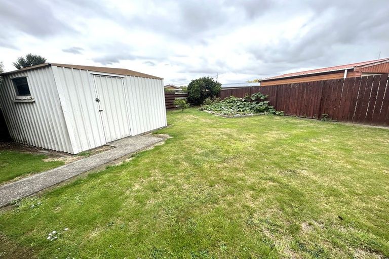 Photo of property in 2 Delta Place, Milson, Palmerston North, 4414