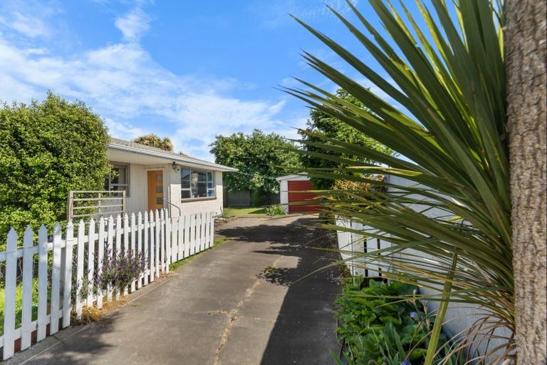 Photo of property in 3/90 Springs Road, Hornby, Christchurch, 8042