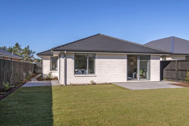 Photo of property in 24 Quinn Crescent, Woodend, 7610