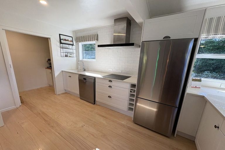 Photo of property in 56 Muritai Crescent, Havelock North, 4130