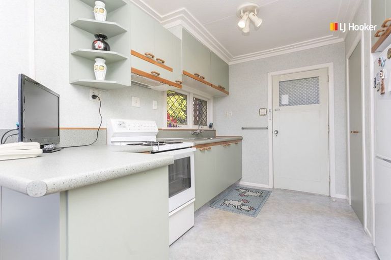 Photo of property in 12 Cross Street, Mornington, Dunedin, 9011