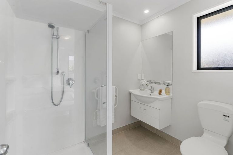 Photo of property in 58 Rothesay Road, Parklands, Christchurch, 8083