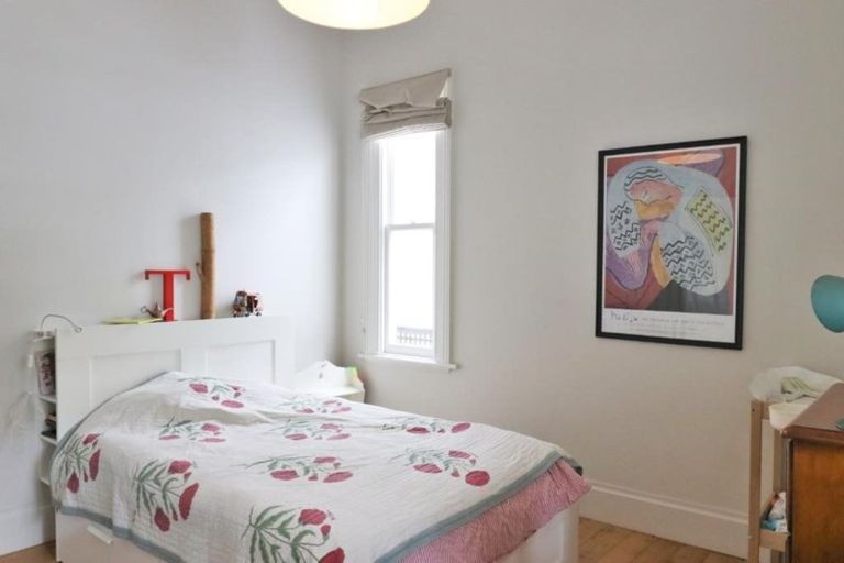 Photo of property in 38 Church Street, Devonport, Auckland, 0624