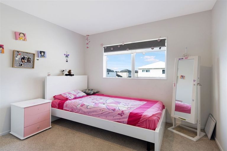 Photo of property in 3 Apple Orchard Way, Sunnyvale, Auckland, 0612