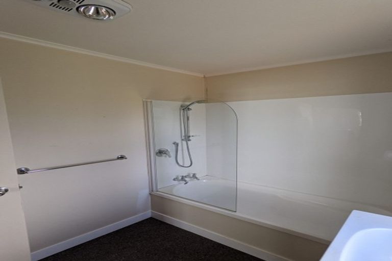 Photo of property in 8 Sussex Street, Levin, 5510