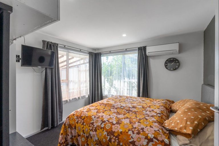 Photo of property in 13 Fairmont Place, Hornby, Christchurch, 8042