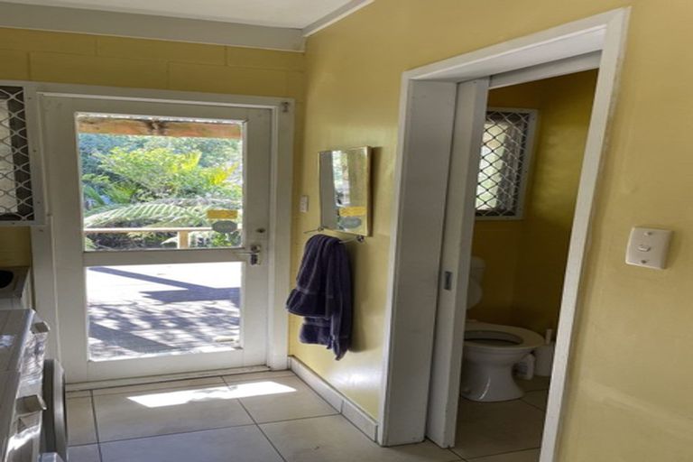 Photo of property in 27 Reynolds Place, Torbay, Auckland, 0630