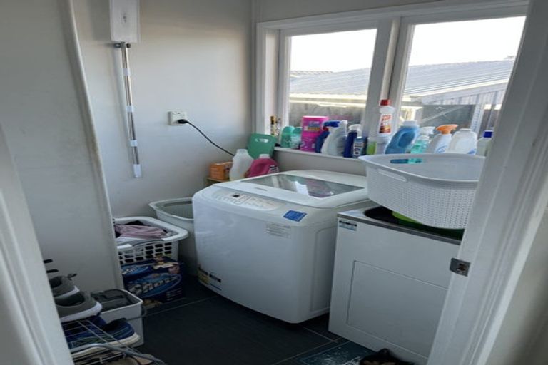 Photo of property in 19 Gainsborough Street, Manurewa, Auckland, 2102