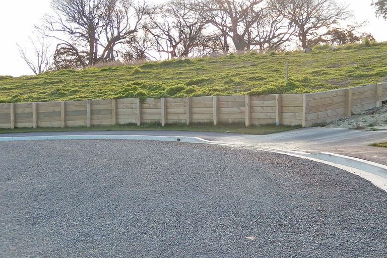 Photo of property in 22 Dove Place, Holmes Hill, Oamaru, 9401