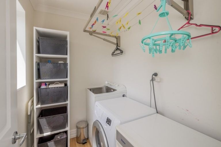 Photo of property in 73 Greenwood Boulevard, Otaki, 5512