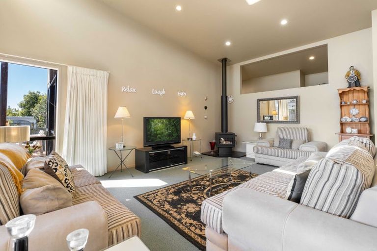 Photo of property in 10 Willow Grove, Tairua, 3508