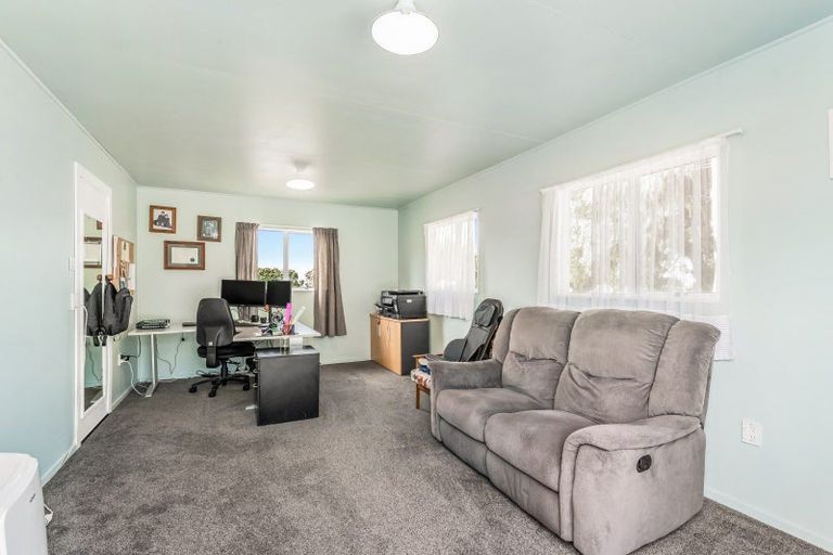 Photo of property in 75 Cowans Road, Leeston, 7683