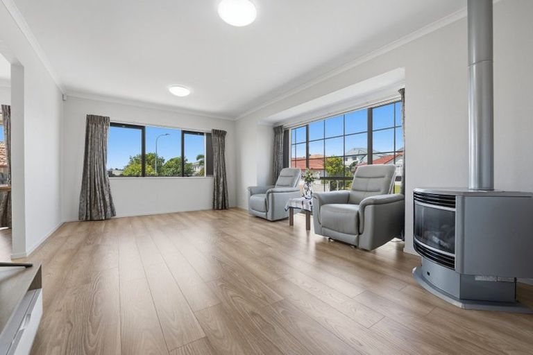 Photo of property in 1/9 Casabella Court, Northpark, Auckland, 2013