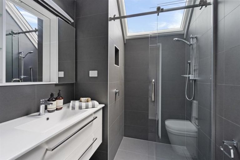 Photo of property in 10 Melrose Street, Roslyn, Dunedin, 9010