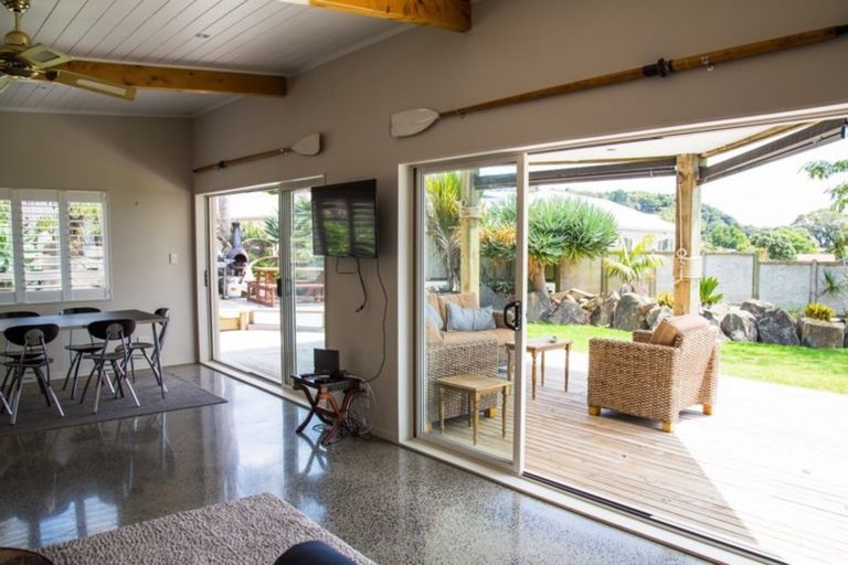 Photo of property in 19 Emmerdale Drive, Hahei, Whitianga, 3591