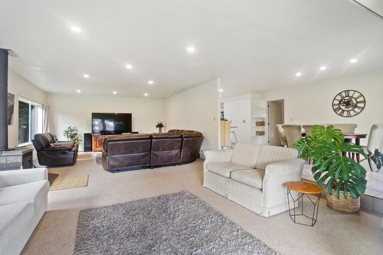 Photo of property in 112a Mcrobbie Road, Kingseat, Papakura, 2580