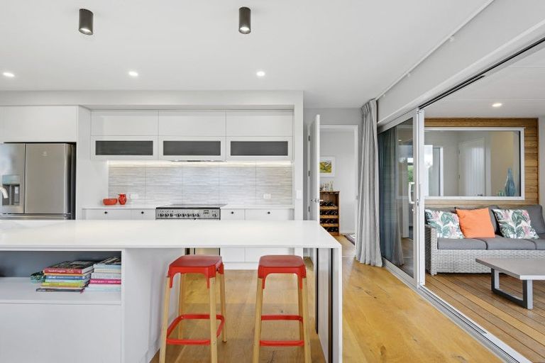 Photo of property in 17 Churchlea Place, Darfield, 7510