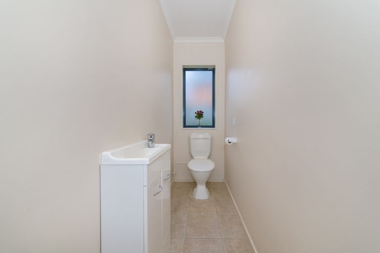 Photo of property in 80b Don Buck Road, Massey, Auckland, 0614