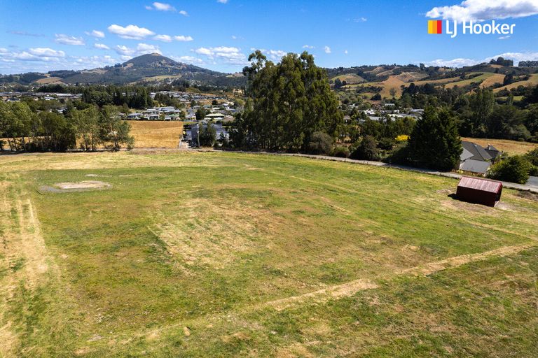 Photo of property in 44 Mcmeakin Road, Abbotsford, Dunedin, 9018