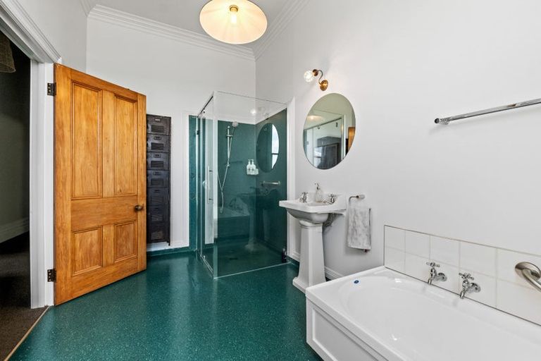 Photo of property in 76 Turuturu Road, Hawera, 4674