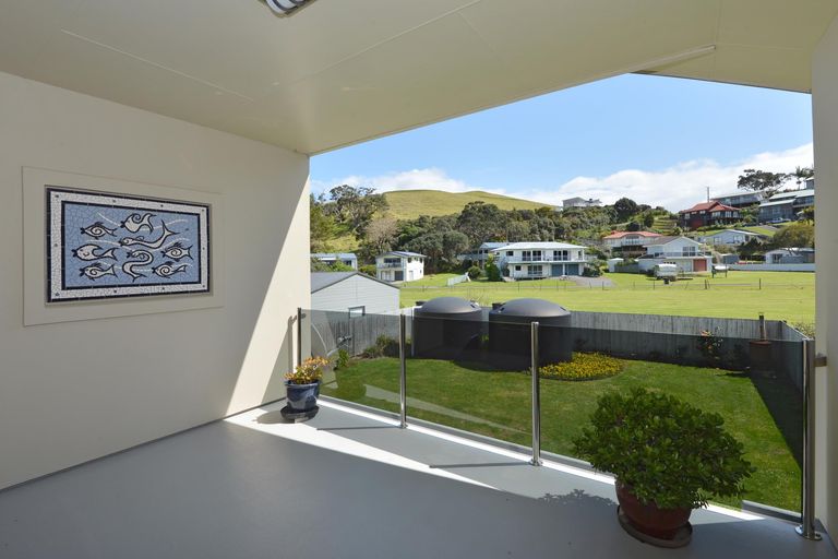 Photo of property in 279 Oakura Road, Oakura, Hikurangi, 0184