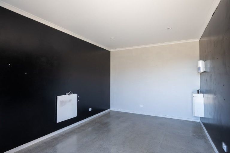 Photo of property in 11 Dreaver Drive, Waitara, 4320