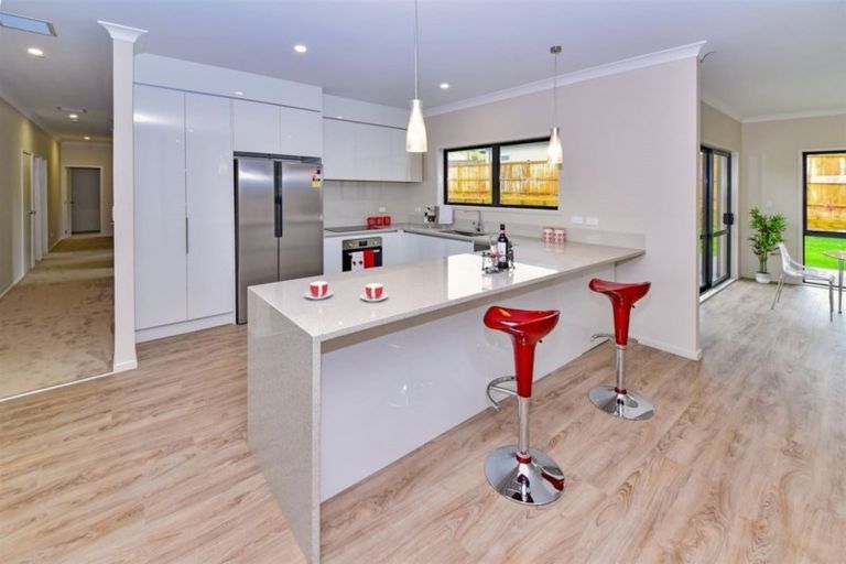 Photo of property in 3 Deol Drive, Pukekohe, 2120