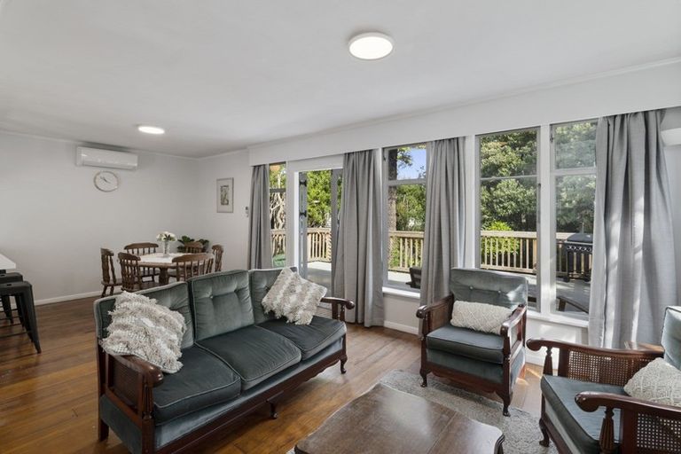 Photo of property in 24 Alexander Road, Raumati Beach, Paraparaumu, 5032