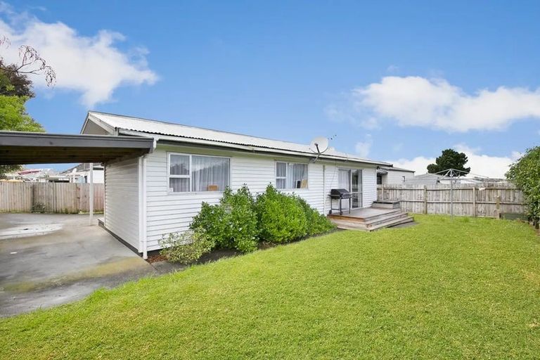 Photo of property in 6/25 Solveig Place, Randwick Park, Auckland, 2105