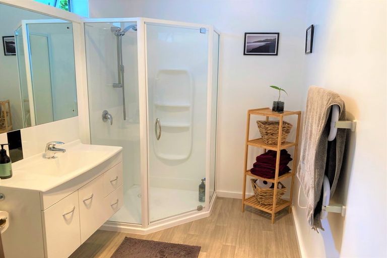 Photo of property in 7 Burns Street, Westown, New Plymouth, 4310