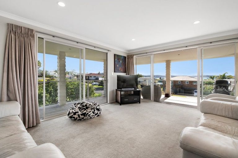 Photo of property in 15 Kawau View Road, Snells Beach, 0920