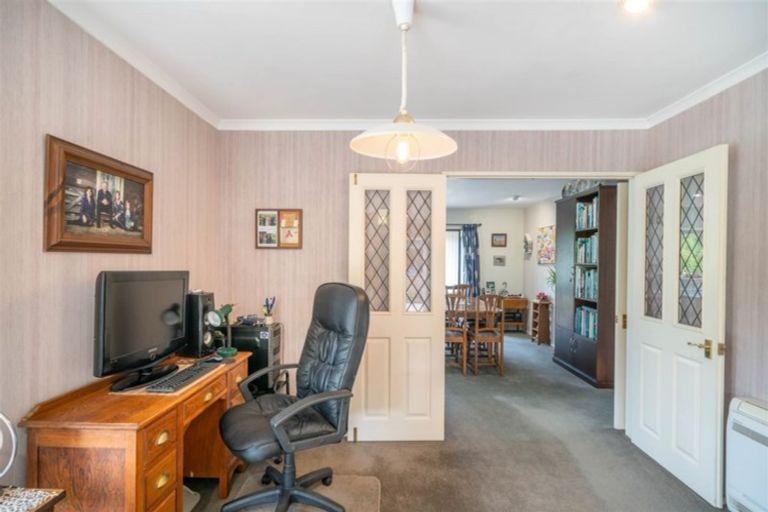 Photo of property in 8 Clotilda Place, Bishopdale, Christchurch, 8053