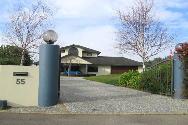 Photo of property in 55 The Strand, Fitzherbert, Palmerston North, 4410